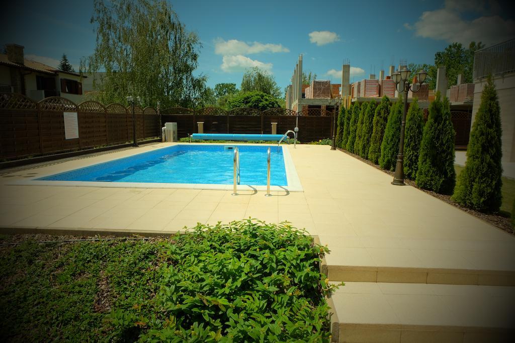 Piano Balaton Apartment Zamardi Ruang foto