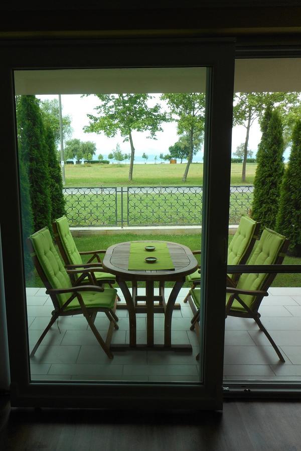 Piano Balaton Apartment Zamardi Bagian luar foto